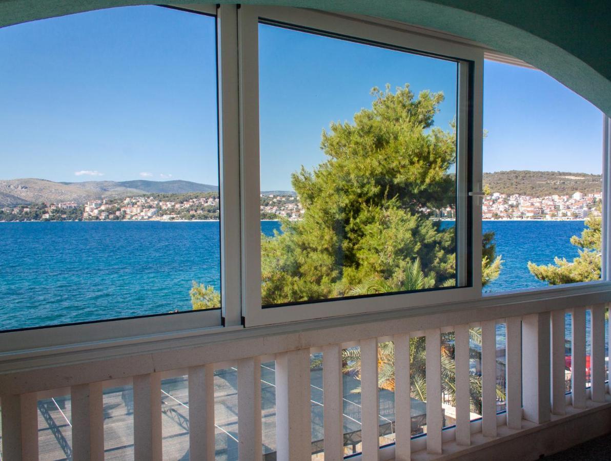 Marcel Apartment Mit Meerblick トロギール エクステリア 写真